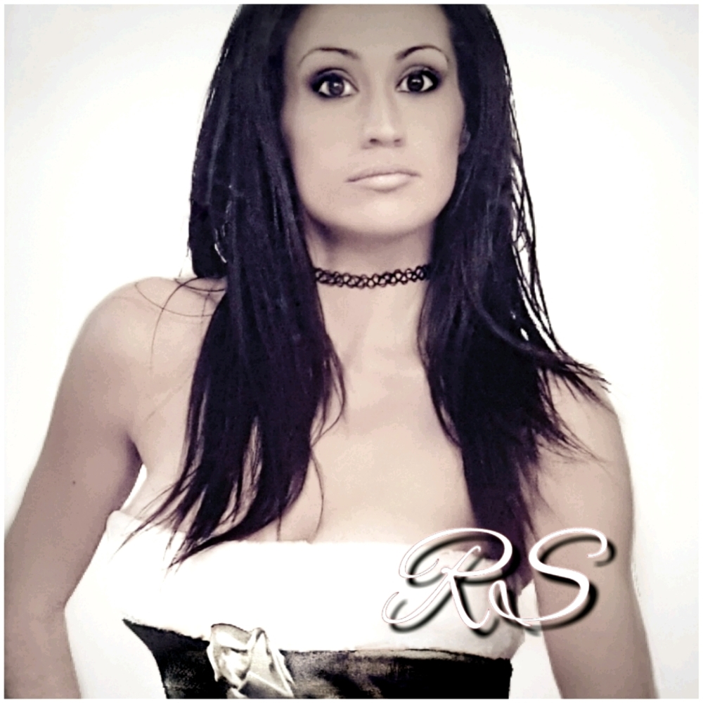 Meet your Posher, Chrissy